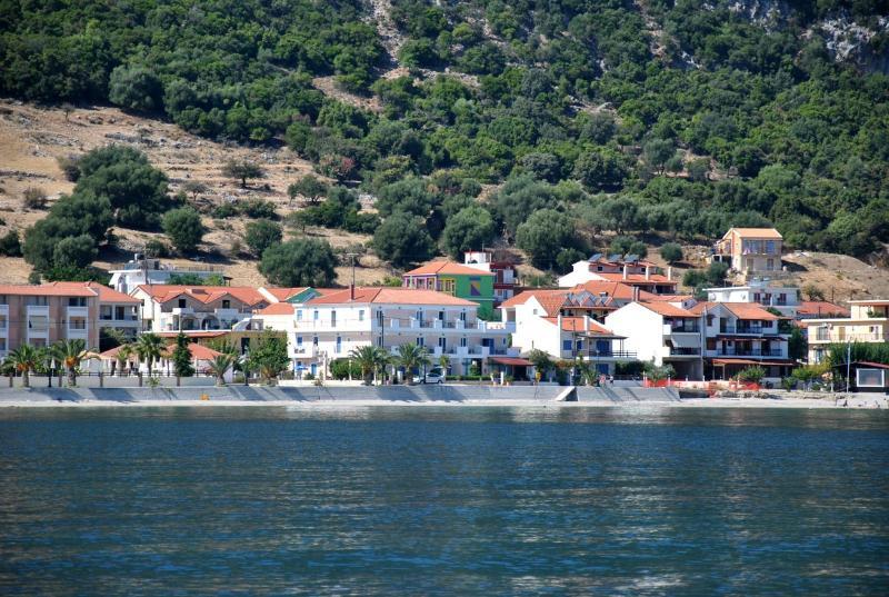 Kalypso Hotel Порос Экстерьер фото
