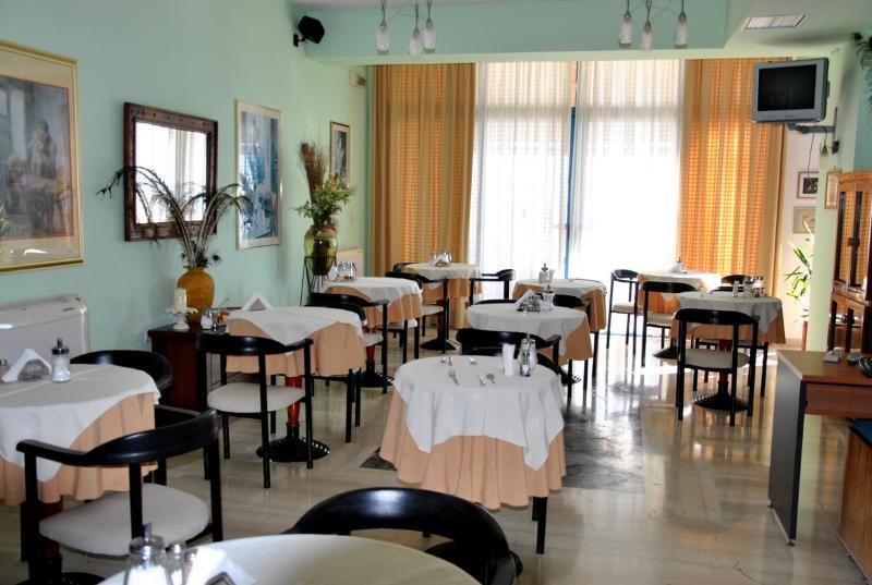 Kalypso Hotel Порос Экстерьер фото